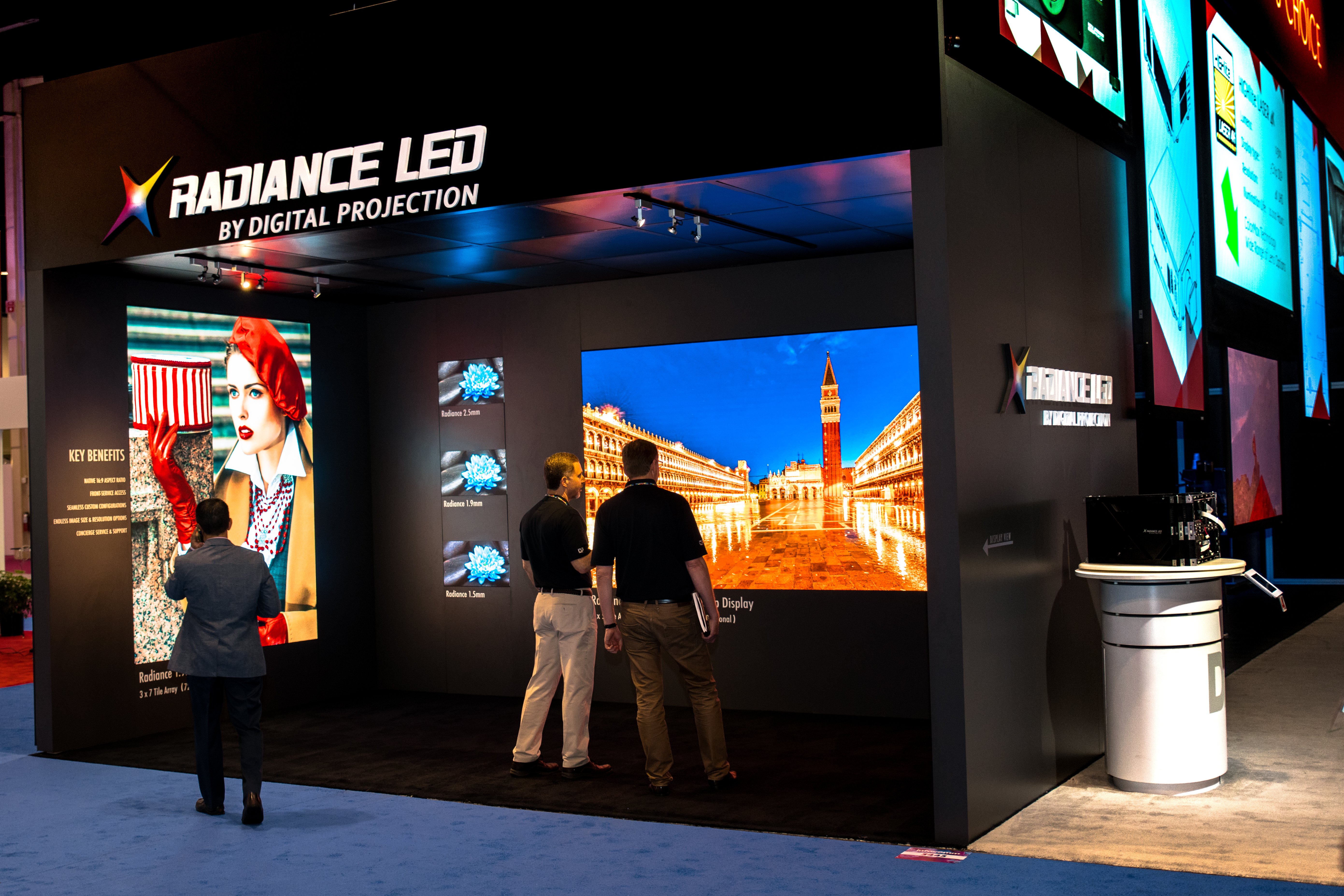 DIGITAL PROJECTION BOOTH, USA Dataton